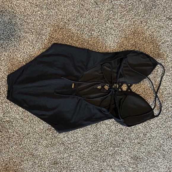 Victoria's Secret Women’s Black One Piece Swimsuit Size Medium - Picture 4 of 10